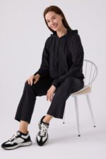 AR3110-S طقم تريننج للنساء قطعتين لون اسود - الصورة 3