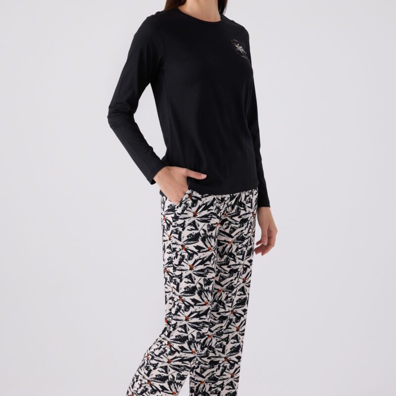 AR3112 طقم بيجاما قطن بتصميم مميز وانيق باللون الاسود للنساء