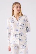 PC8883-S بيجاما للنساء  بأزرار ماركة PIERRE CARDIN قطعتين - الصورة 4