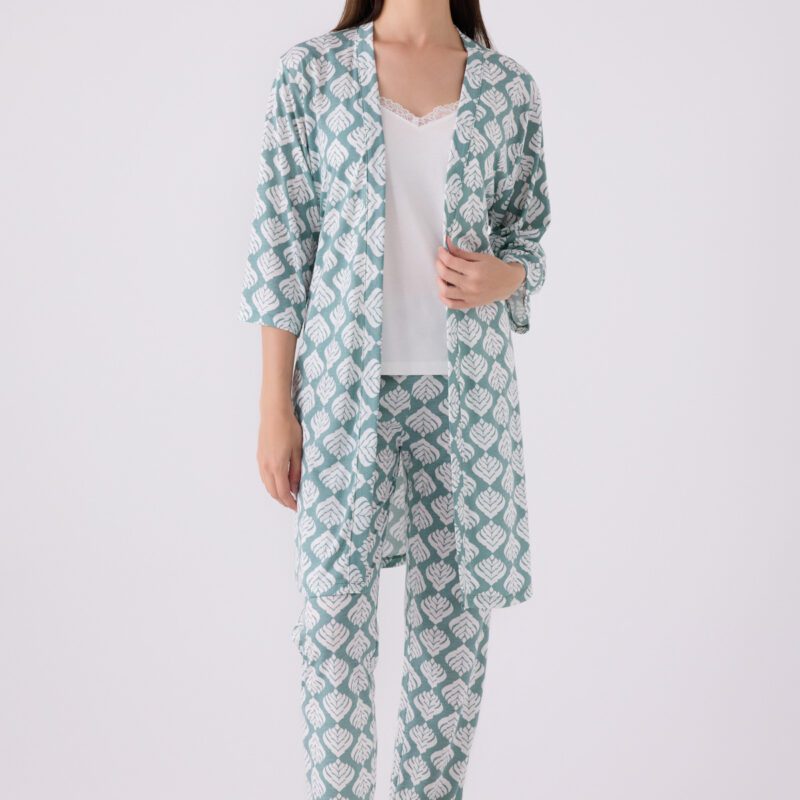 PC8905-S PIERRE CARDIN طقم بيجاما ثلاث قطع بتصميم مميز