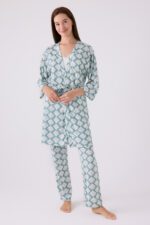 PC8905-S PIERRE CARDIN طقم بيجاما ثلاث قطع بتصميم مميز - الصورة 6