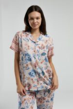 AR3201-S طقم بيجاما بأزرار قماش بارد لون بيج - الصورة 3