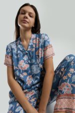 AR3201-S طقم بيجاما بأزرار قماش بارد لون ازرق - الصورة 6