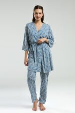 AR3210-S طقم قماش ثلاث قطع مع روب للنساء بتصميم ولون انيق - الصورة 5