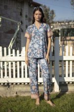 AR3201-S طقم بيجاما بأزرار قماش بارد لون ازرق - الصورة 8