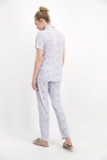 ⁦AR1269-S-V1  طقم بيجاما ازرار قطعتين مزخرف لون نهدي⁩ - الصورة ⁦3⁩