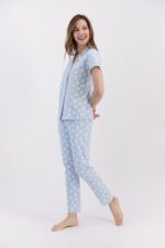 AR1425-S-V1 طقم بيجاما قطعتين مع ازرار لون ازرق فاتح منقطة
