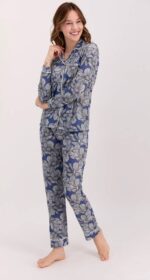 AR1476 طقم بيجاما قطعتين بأزرار مرسومة بالورود لون نيلي