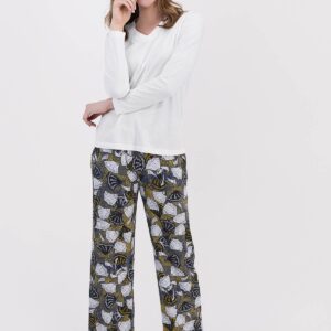 AR1480 طقم بيجاما قطعتين بلوز لون ابيض سادة مع بنطال مرسوم عليه