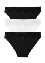 ⁦3 P Cotton Lace Slip ST0047601 -كلوت لاس 3 قطع⁩ - الصورة ⁦2⁩