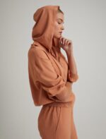 ⁦S22E011 طقم عملي تريننج جاكيت سحاب مع طاقية وبنطال عريض⁩ - الصورة ⁦23⁩