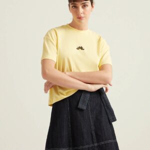 S22T055-T-SHIRT تي شيرت قطن مع تطيريز على شكل وردة