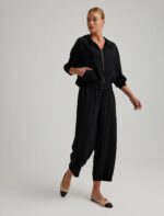 ⁦S22E011 طقم عملي تريننج جاكيت سحاب مع طاقية وبنطال عريض⁩ - الصورة ⁦14⁩