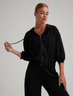 ⁦S22E011 طقم عملي تريننج جاكيت سحاب مع طاقية وبنطال عريض⁩ - الصورة ⁦16⁩