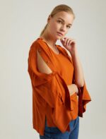 S22B357-BLUZ بلوز مع اكمام مفتوحة بأزرار لون اورنج