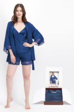 ⁦AR-462-S طقم ساتان شورت مع روب لون ازرق نيلي مع دانتيل على الظهر جدا رائع⁩ - الصورة ⁦2⁩