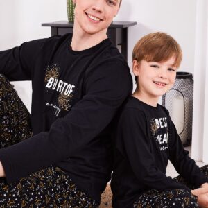 AR2303 من كولكشن العائلة الاب مع ابنه بيجاما قطن قطعتين Happy New Year