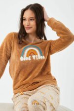 AR2175 طقم بيجاما قطعتين بلوز فرو من كولكشن الام وابنتها - الصورة 4