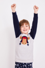 AR2300 طقم بيجاما قطعتين دافئة لكل العائلة بلوز لون رمادي مع بنطال لون كحلي - الصورة 5