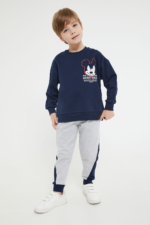 ⁦D4704-3 تريننج مبطن للاولاد ميكي ماوس بلوز لون كحلي مع بنطال لون رمادي⁩ - الصورة ⁦2⁩