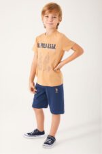 ⁦US1306 US POLO طقم شورت للاولاد قطعتين نصف كم قطن لون بني⁩ - الصورة ⁦3⁩