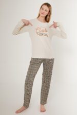 AR2674-S طقم بيتي مميز قطعتين بلوز صوف لون اوفوايت مع بنطال مقلم - الصورة 2