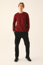 AR2782-S طقم بيجاما قطعتين بلونها المميز للرجال بلوز لون خمري تريكو مع بنطال لون اسود قطن - الصورة 6