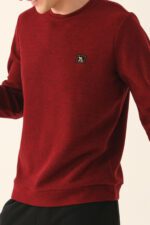 AR2782-S طقم بيجاما قطعتين بلونها المميز للرجال بلوز لون خمري تريكو مع بنطال لون اسود قطن - الصورة 2