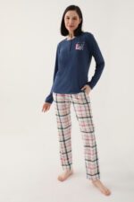 AR2650 طقم بيجاما للنساء قطعتين قطن الزبدة بلوز لون كحلي مع بنطال مُقلم