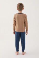 RP3202 طقم بيجاما قطعين قطن للاولاد لون كابتشينو مع بنطال لون كحلي - الصورة 5