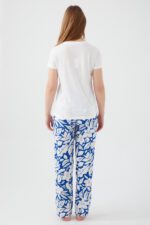 AR2425-S طقم بيتي قطعتين بلوز قطن الزبدة لون ابيض مع بنطال  قماش - الصورة 2