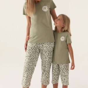 AR2870 طقم بيجاما قطن من كولكش العائلة قطعتين لون فستقي