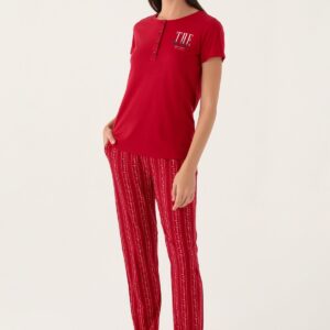 AR2908 طقم بيجاما للنساء قطن الزبدة بتصميم مريح ولون مميز من الاحمر