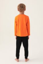 RP3338 طقم بيجاما للاولاد قطن بلوز لون برتقالي مع بنطال لون اسود - الصورة 4