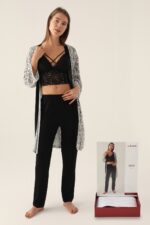 AR2899-S طقم مميز ثلاث قطع مع روب قطن للنساء