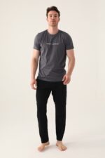 AR3001-S طقم بيجاما قطن للرجال  قطعتين بلوز لون رمادي مع بنطال لون اسود