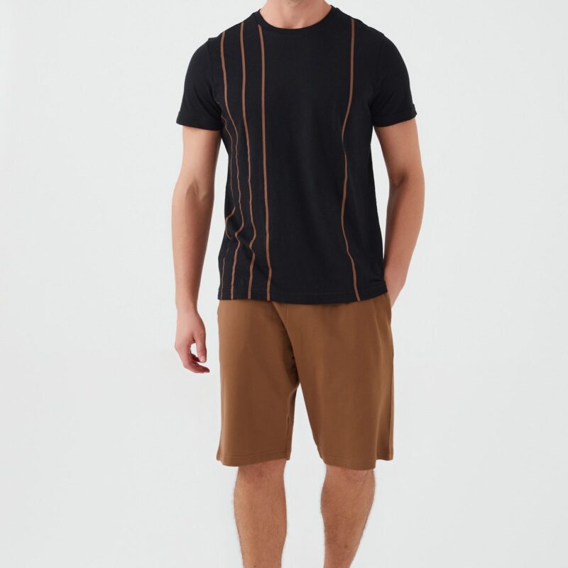 AR2509 طقم شورت قطن للرجال قطعتين بلوز لون اسود مع شورت لون بني