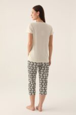 AR2894 طقم بيجاما برمودا للنساء لون بيج - الصورة 3