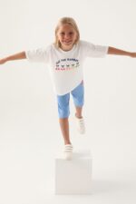 RP3387 تريننج برمودا للبنات قطن  بلوز لون ابيض مع برمودا لون ازرق - الصورة 4