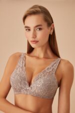 SW8370 - Lacy Soft Bra Lilac حمالة صدر دانتيل من دون سلك لون ليلك