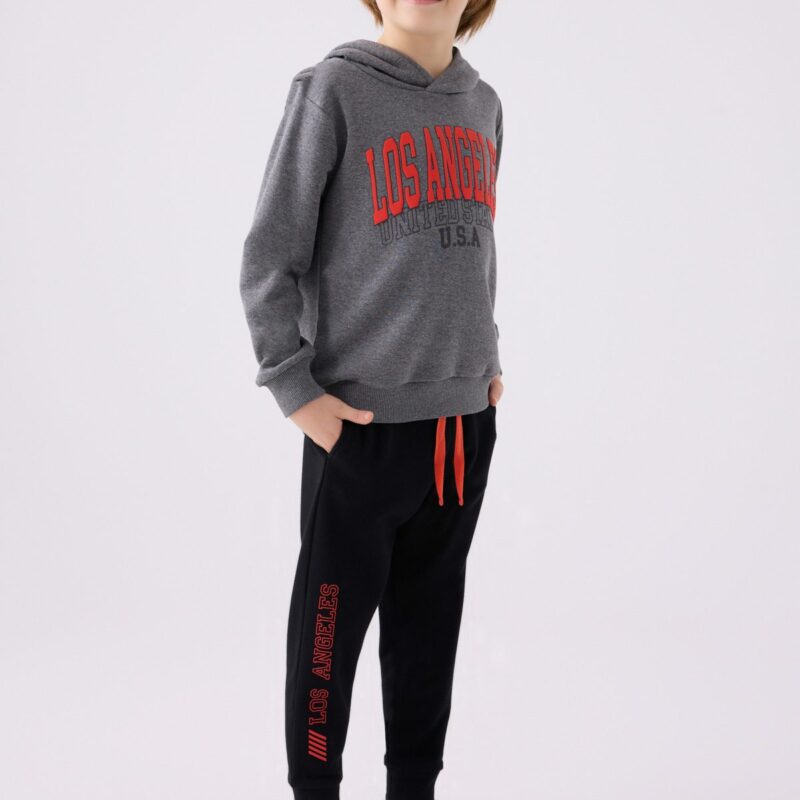 RP3457 تريننج مبطن ودافئ للاولاد بلوز هودي مع طاقية وبنطال لون اسود