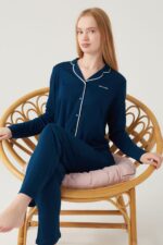 PC8768-S PIERRE CARDIN طقم بيجاما للنساء بأزرار لون كحلي