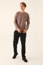 AR2782-S طقم بيجاما قطعتين بلونها المميز للرجال بلوز تريكو لون بيج - الصورة 5