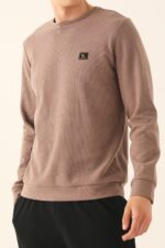 AR2782-S طقم بيجاما قطعتين بلونها المميز للرجال بلوز تريكو لون بيج - الصورة 2