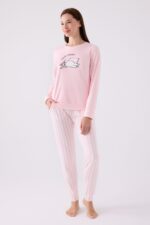 ⁦AR3060-S طقم بيجاما شتوي قطعتين بلوز لون زهري مع بنطال مخطط⁩ - الصورة ⁦3⁩