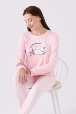 AR3060-S طقم بيجاما شتوي قطعتين بلوز لون زهري مع بنطال مخطط