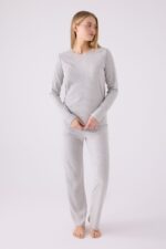 PC8908-S Pierre Cardin طقم بيجاما قطعتين لون رمادي فاتح - الصورة 5