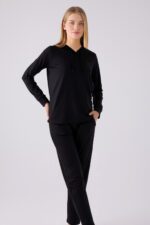 PC8923-S PIERRE CARDIN طقم تريننج للنساء قطعتين مع طاقية لون اسود - الصورة 3