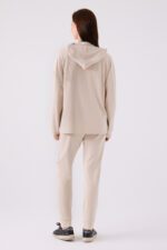 ⁦AR3111-S طقم تريننج للنساء قطعتين لون بيج⁩ - الصورة ⁦2⁩