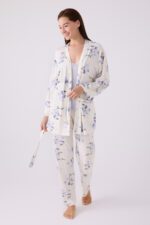 ⁦PC8885-S PIERRE CARDIN طقم بيجاما ثلاث قطع بتصميم مميز⁩ - الصورة ⁦6⁩